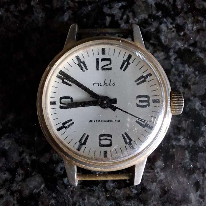 German rhula watch - analog not working.