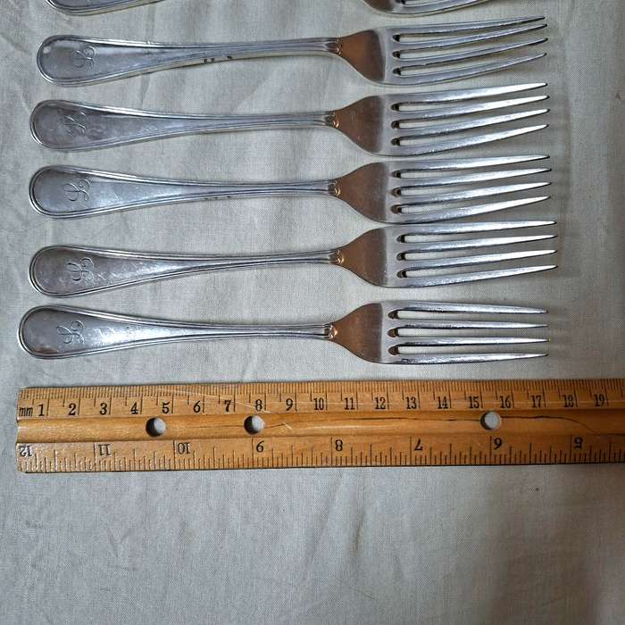 9 Mappin and Webb forks -  L monogram