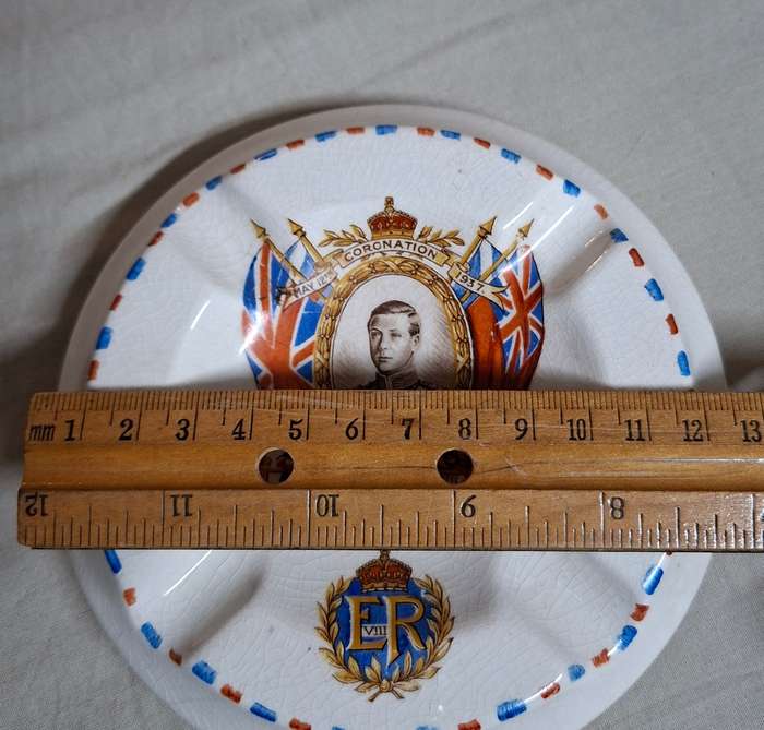 Royalty Commemorative Ashtray Edward VIII coronation 1937