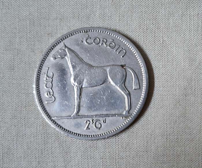 Irish Hunter Horse Coin - 1961 2/6 - Perfect gift for a sporthorse enthusiast