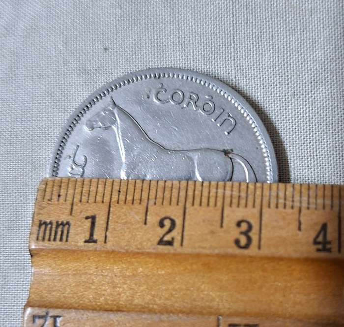 Irish Hunter Horse Coin - 1961 2/6 - Perfect gift for a sporthorse enthusiast
