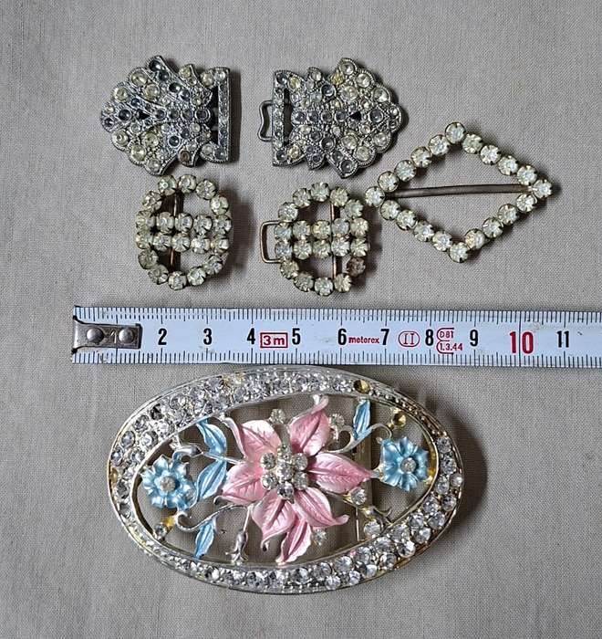 14 Vintage belt buckles - mother of pearl, glass, bakelite, and metal in vintage tin
