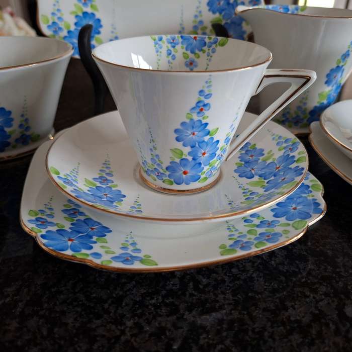 Part tea set 3 trios, cake plate, sug basin and milk jug - Royal Standard hand painted