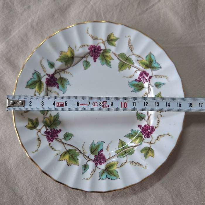Side Plate Royal Worcester - grapes and vine leaves - replacement porcelain - bacchanal - 16 cms