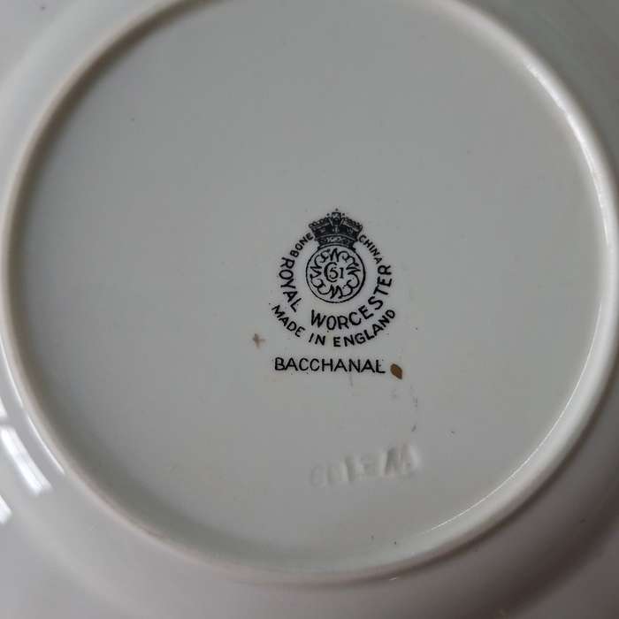 Side Plate Royal Worcester - grapes and vine leaves - replacement porcelain - bacchanal - 16 cms