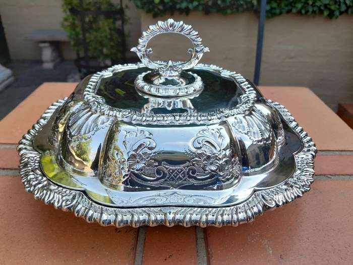 A 19th Century English Silver-Plated  Entrée Dish With Cover