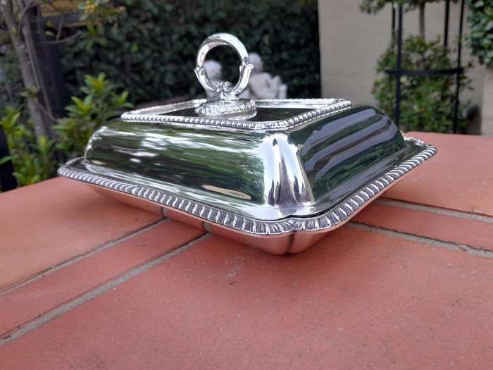 A 20th Century Electroplate Entrée Dish