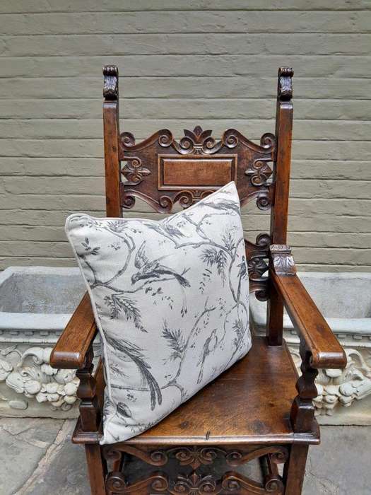 A Cream & Bird Fabric Cushion