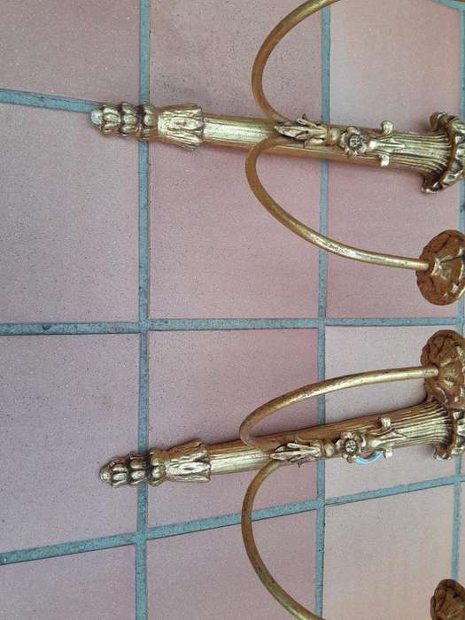 A 20th Century Pair of Gilt Painted Wall Sconces with Eagle