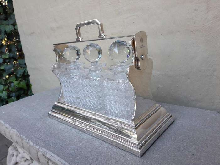An Antique 19th Century English / London Electroplate Tantalus With Three Glass Decanters