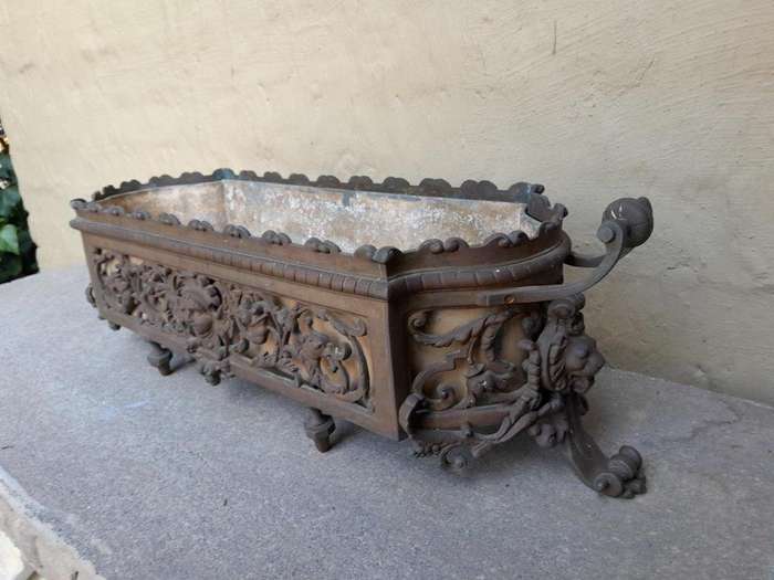 A 20th Century Victorian Style Heavy Wrought Iron Jardiniere /  Planter
