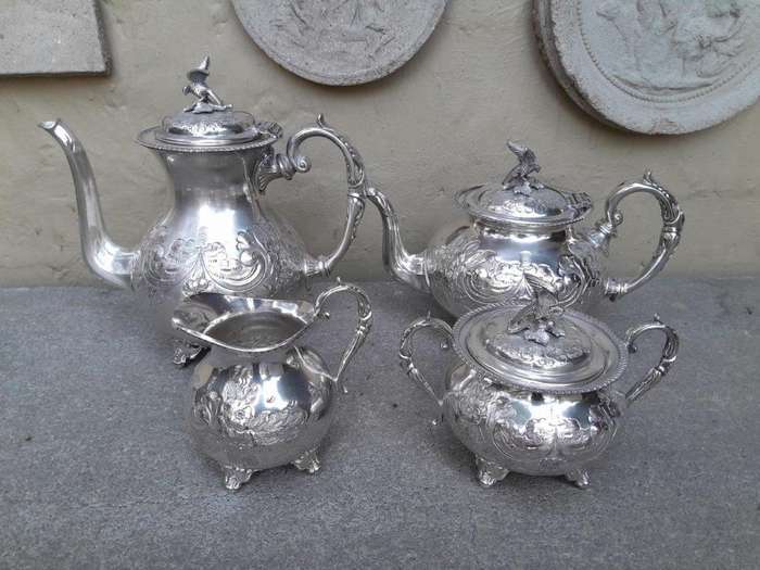 An Antique 19th Century John Turton Victorian Silver Plated Tea / Coffee Set