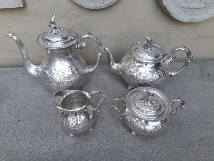 An Antique 19th Century John Turton Victorian Silver Plated Tea / Coffee Set
