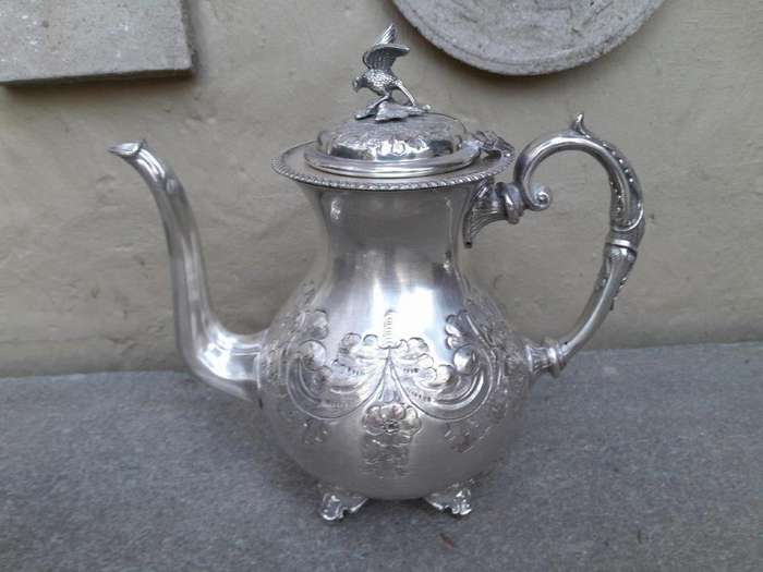 An Antique 19th Century John Turton Victorian Silver Plated Tea / Coffee Set