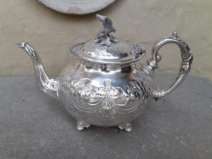 An Antique 19th Century John Turton Victorian Silver Plated Tea / Coffee Set