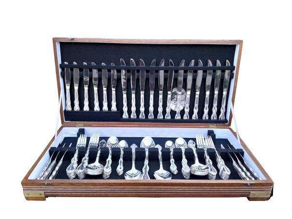 20th Century 88 Piece Six Place Table Talk EMSS Silver Plate Cutlery Set In Canteen