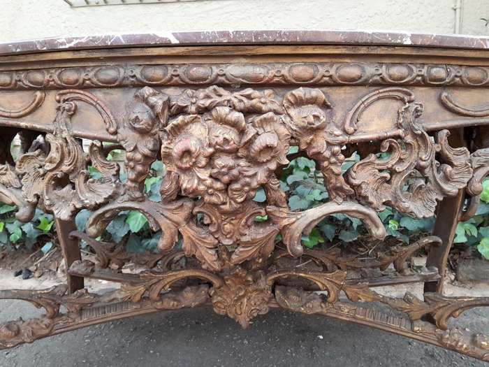 An 18th Century French Louis XV Ornately Carved and Gilded Console / Drinks Table with Marble Top