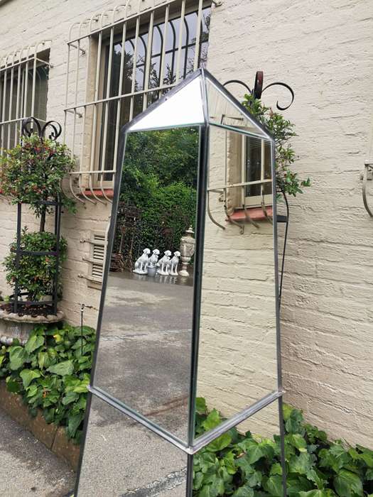 Pair Mirror Obelisks