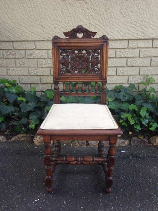 Set of 6 French antique carved chairs