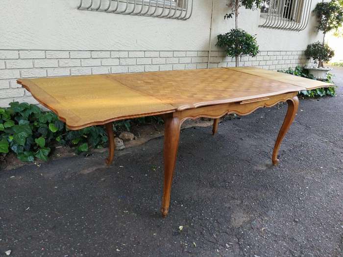 French Walnut Parquetry Extending Dining Table Parquetry Top, Slight Serpentine Outer Edge And Ca...