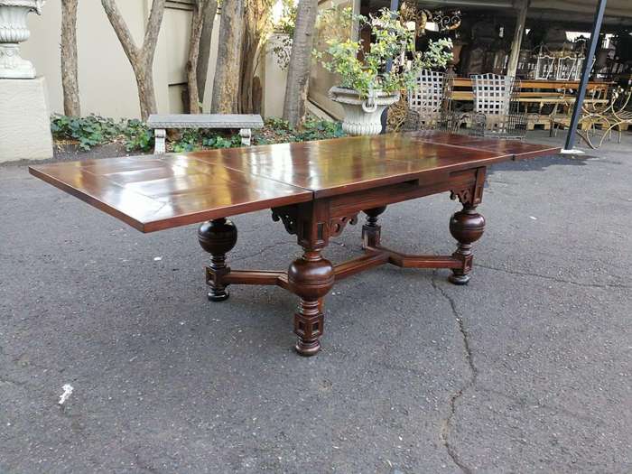 A Baroque Extending Dining Table/Entrance Table/Refectory Table (Folded the Table Seats 6, Extend...
