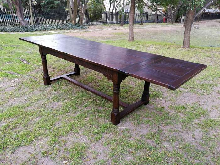 An 18th Century Extending Refectory Table (10 Seater)