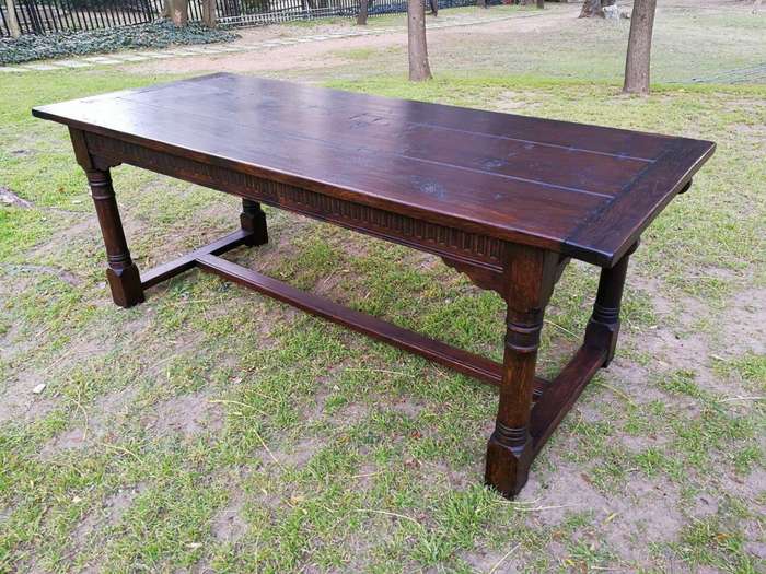 An 18th Century Extending Refectory Table (10 Seater)