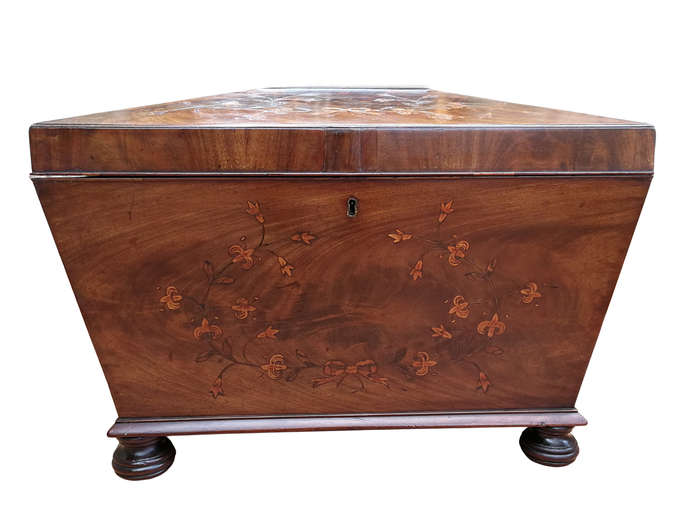 A Georgian Flamed Mahogany and Inlaid Cellarette