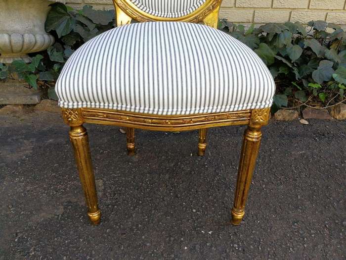 A Pair Of 20th Century French Style Gilt Salon Chairs