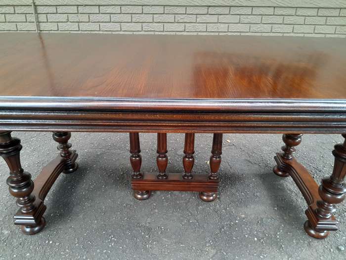 A 19th Century French Oak Henry lll Style Dining Table (8 Seater)