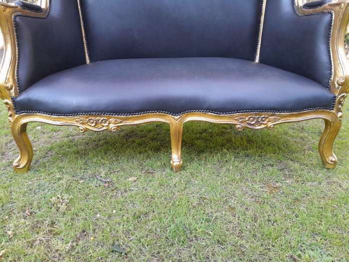 A French Style Carved And Gilded Rattan Wooden Double Seater Dome Chair / Canopy Settee ( Modelle...