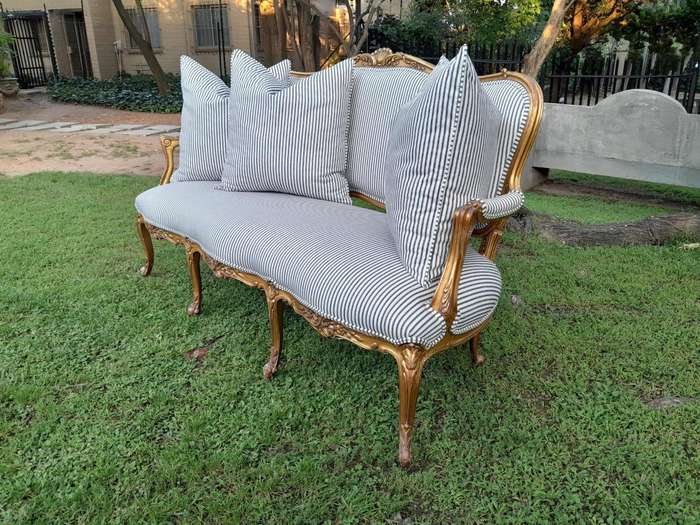 A 20th Century French Louis Xv Style Hand Gilded With Gold Leaf Settee