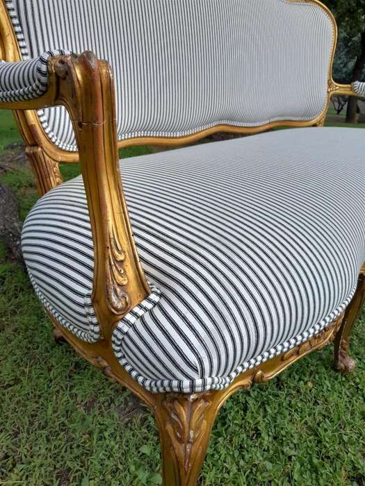 A 20th Century French Louis Xv Style Hand Gilded With Gold Leaf Settee