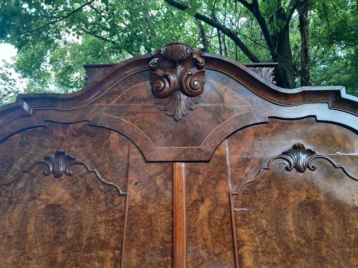 An Early 18th Century Circa 1740 Dutch Louis XIV William and Mary Burr Walnut and Oyster Armoire ...