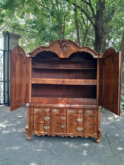 An Early 18th Century Circa 1740 Dutch Louis XIV William and Mary Burr Walnut and Oyster Armoire ...