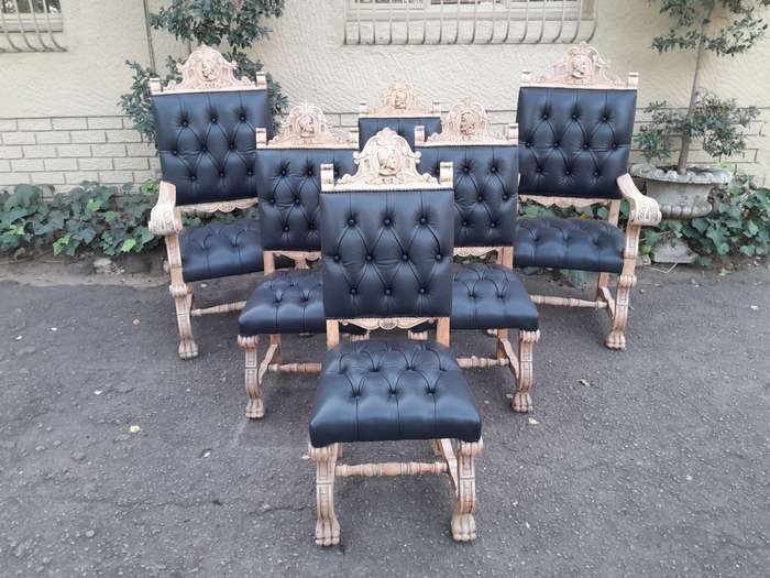 A 19th Century Spanish Heavily Carved Wooden Set of Six Mahogany Chairs (Comprises a Pair of Carv...