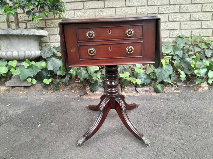 An Antique Victorian Mahogany Sofa Table with BADA (British Antiques Dealers Association) with Dr...