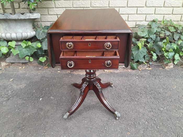An Antique Victorian Mahogany Sofa Table with BADA (British Antiques Dealers Association) with Dr...