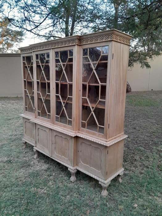 An Early 20th Century Mahogany Breakfront Bookcase in a Contemporary Bleached / Natural Finish