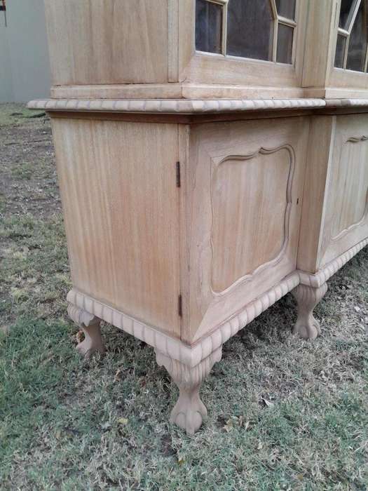 An Early 20th Century Mahogany Breakfront Bookcase in a Contemporary Bleached / Natural Finish