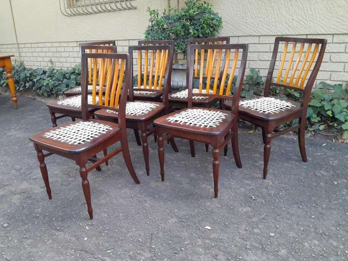 A Late 19thCentury  Early 20th Century Yellowwood Dining Table  with A 20th Century Set of Eigh...