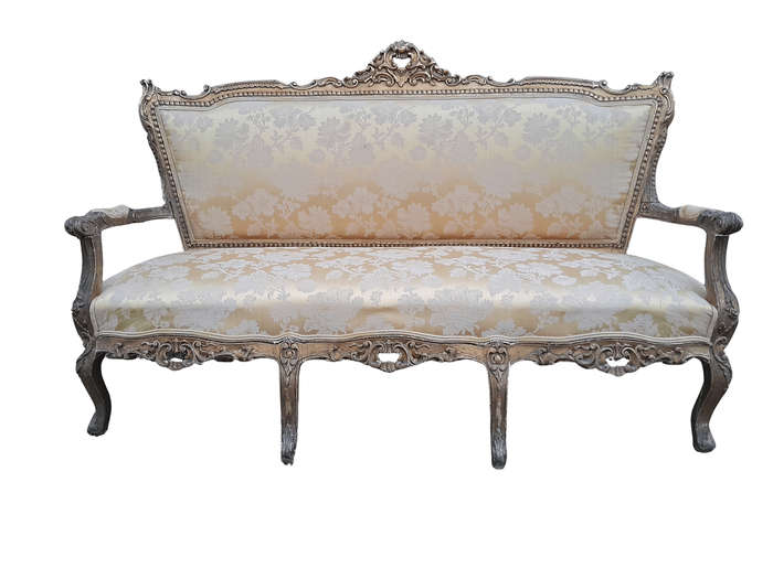 A 20th Century Circa 1950 French Style Ornately Carved Giltwood Settee