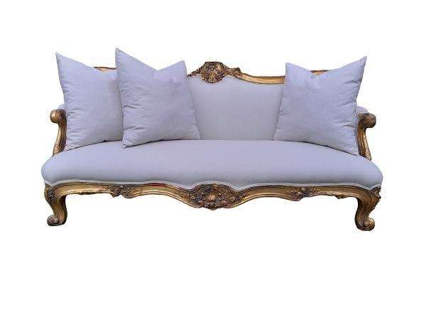 19th Century French Ornately Carved Giltwood Settee