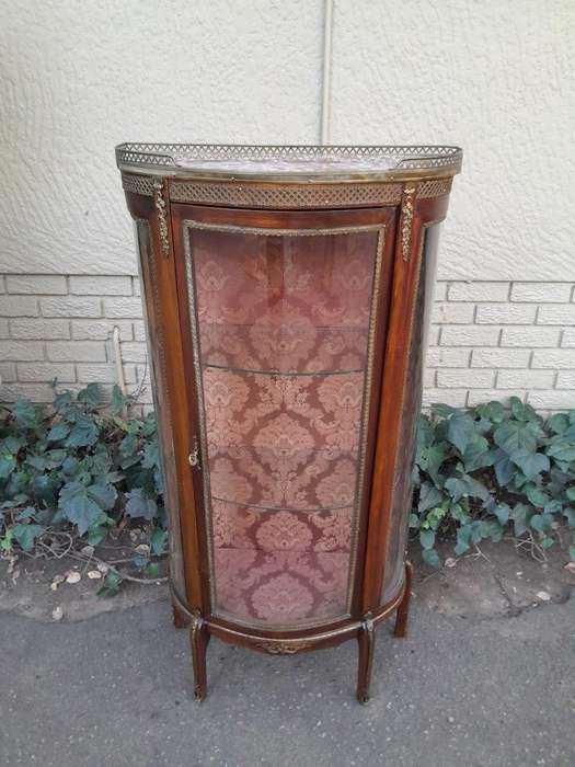 A 20th Century French Style Vitrine / Display Demi Lune Cabinet With Brass Gallery And Fittings