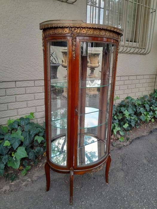 A Rare Near Pair of 20th Century French Style Vitrine / Display Demi Lune Cabinets With Brass Gal...