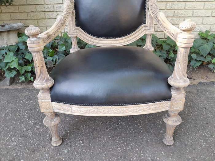 A 20TH Century French Style Ornately Carved Pair of  Oak Armchairs in a Contemporary Bleached Fin...