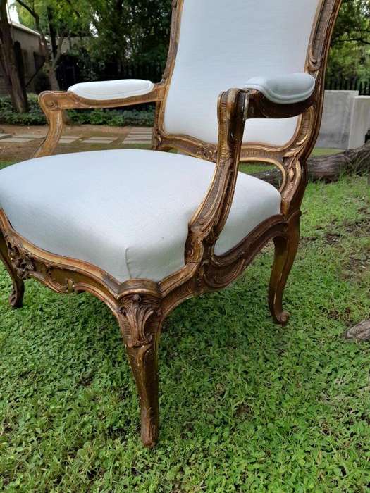 A 20th Century French Style Carved Giltwood Armchair