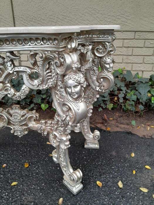 A 20th Century Ornately Carved Gilt Console / Drinks Table With Cream Marble Top
