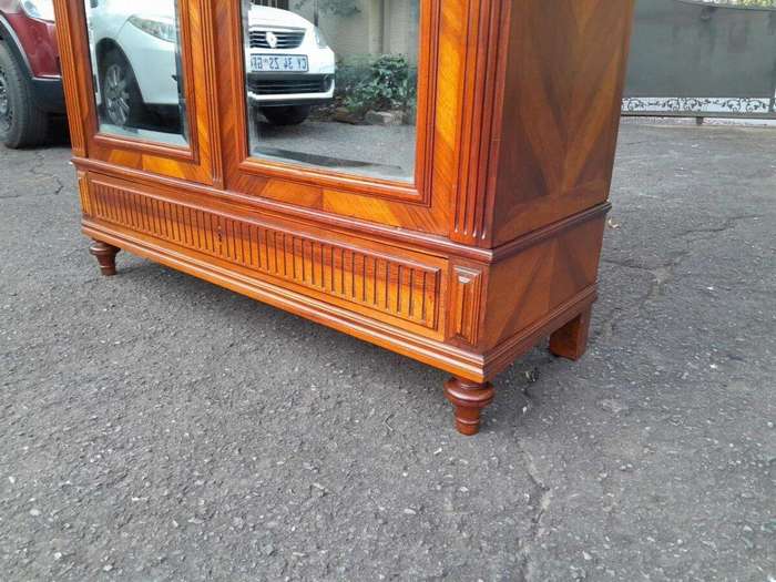 A 19th Century French Oak Armoire / Cupboard With Bevelled Mirror Doors