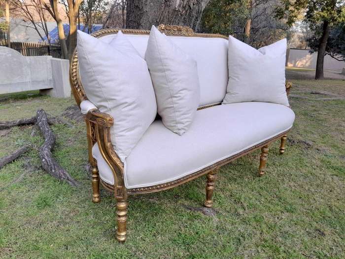 An Antique 19th Century / Circa 1850s  French Louis XV Style Giltwood Settee